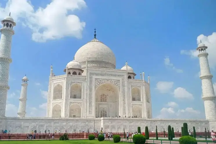 Cost of Traveling to India from USA, UK & Europe